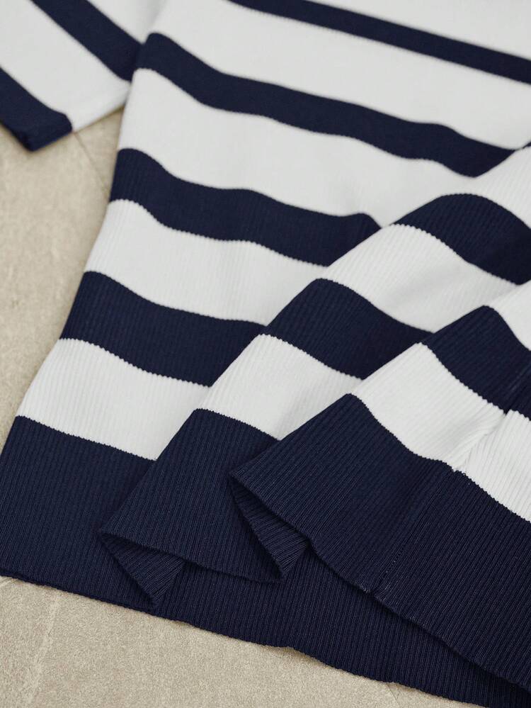 CONTRAST STRIPED PATTERN GOLD BUTTON DETAIL SLIM FIT KNIT TOP