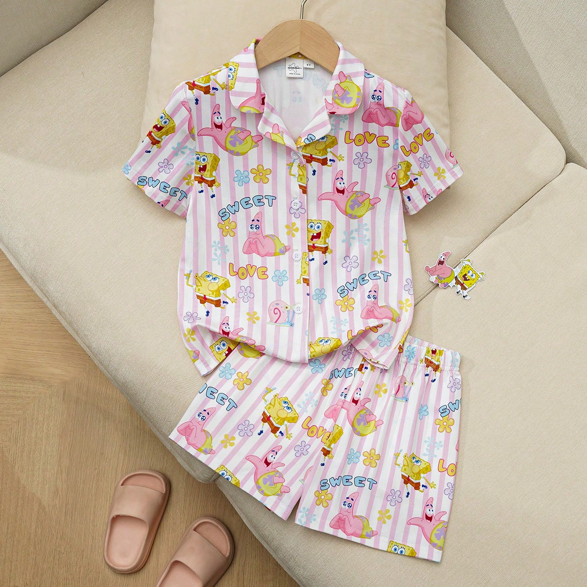 Pijamas con estampado de dibujos animados para niñas jóvenes