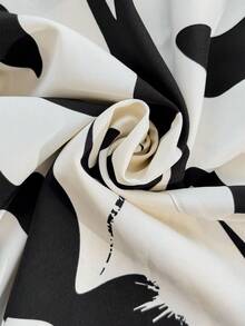 GlowEve 女士高领印花黑白配色腰带蝴蝶结腰带独特优雅短袖衬衫 - 彩色 - 查看 3