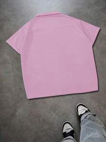 Manfinity Hypemode Men's Casual Short Sleeve Shirt,Light Pink,Summer,Graphic,Streetwear,City Break,Loose Box Silhouette,Pocket Design,Versatile,Commuting,Holiday Gift - Mauve Purple - View 2