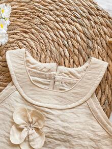 SHEIN Vintaside Kids 女婴纯色3D立体花朵吊带背心和A字短裙两件套，3D立体花朵装饰增添无限童趣，时尚设计 - 卡其色 - 查看 5
