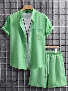 Manfinity RSRT Bộ đồ nam màu trơn gồm áo sơ mi ngắn tay cài một hàng khuy và quần short, thích hợp cho kỳ nghỉ. - Màu xanh Bạc hà - Xem 5