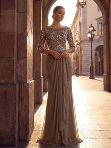 Aureia Vestido elegante con mangas transparentes de punto elástico con bordado de encaje, cuentas y aplicaciones en forma de diamante, con volantes en el bajo tipo cola de sirena, adecuado para bodas, galas y eventos de noche - Marrón Mocha - Ver 6