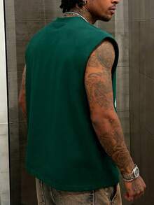 Manfinity Dauomo Mens Green Sleeveless Jesus Sacred Heart Graphic Print Tank Top With Pearl Embellishments - Green - View 2