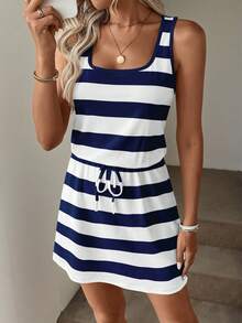 Easowa 休闲简约日常基础款蓝色条纹航海风沙滩装，女士夏季连衣裙，收腰设计，印花图案 - 彩色 - 查看 3