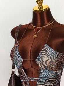 Amplova Bộ jumpsuit nữ in họa tiết toàn thân, khoét lưng, gợi cảm, không tay, kiểu yếm chéo, thắt eo, họa tiết da báo, thích hợp cho kỳ nghỉ biển, phong cách boho dễ thương. - Màu xanh lam - Xem 7