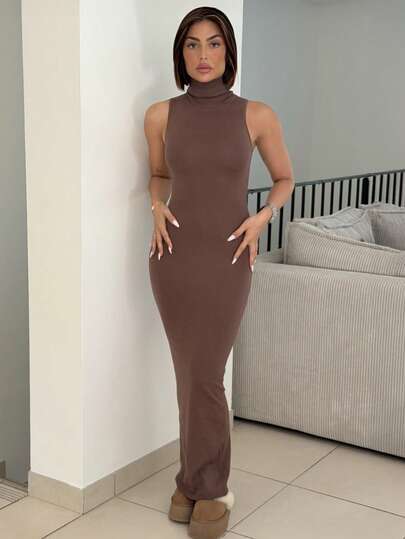 IamThia 极简主义办公室休闲高领无袖修身合身 H 型下摆超长女式毛衣连衣裙，灰色