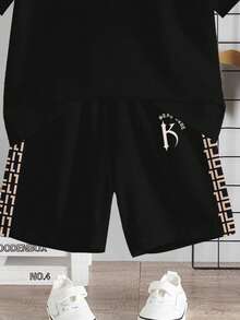 SHEIN 男童休闲简约T恤短裤套装，经典小Logo文字印花 - 彩色 - 查看 5