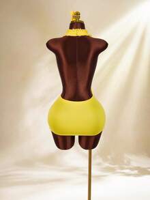 Amplova 女士针织深V领露背吊带迷你紧身连衣裙，性感时尚，度假必备，可爱迷你褶皱扭结设计，纯色性感 - 黃色 - 查看 8