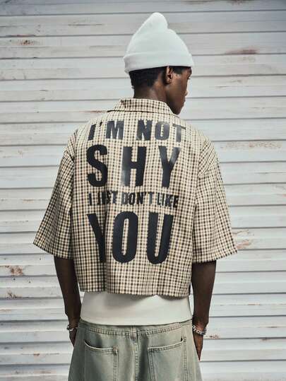 Modcrash 男士短袖宽松廓形剪裁边缘编织格纹印花纽扣衬衫 Y2k 夹克 男士短款男士衬衫 男士短款衬衫 男士短款纽扣街头服饰 男士衬衫，街头服饰