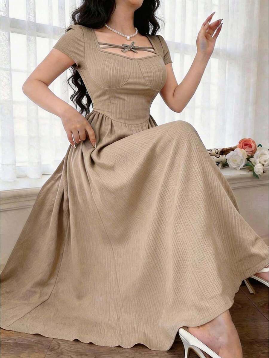 Feyla 女士纯色甜心领蝴蝶结装饰修身短袖连衣裙