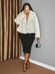 Hourglow Ceceforeign_ 加大码女式翻领长袖宽松仿皮草大衣，冬季，适合沙漏型身材 - 白色 - 查看 6