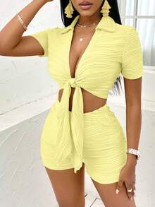SOLERSUN Bộ đồ nữ gợi cảm màu trơn gồm áo crop top buộc dây và quần short, thích hợp cho mùa hè. - Vàng nhạt - Xem 4