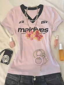 SHEIN 女士字母花卉印花V领修身休闲短袖T恤 - 彩色 - 查看 3