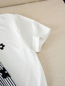 SHEIN Summer Clothes Teen Girl Casual Floral Print T-Shirt And Striped Pants Set, Summer Squishy Set Summer Outfits - Black and White - View 4
