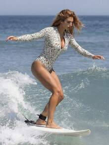 Swim SPRTY Women's Long Sleeve Ditsy Floral Zipper Rash Guard - Multicolor - View 5