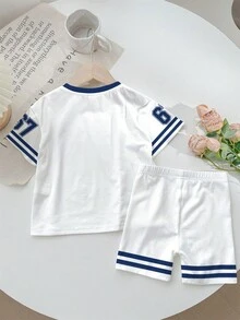 SHEIN 两件套少女休闲简约短袖紧身骑行短裤，适合夏季穿着，经典运动风格，印有数字 6、7 和文字“六”、“七”图案。 - 彩色 - 查看 4