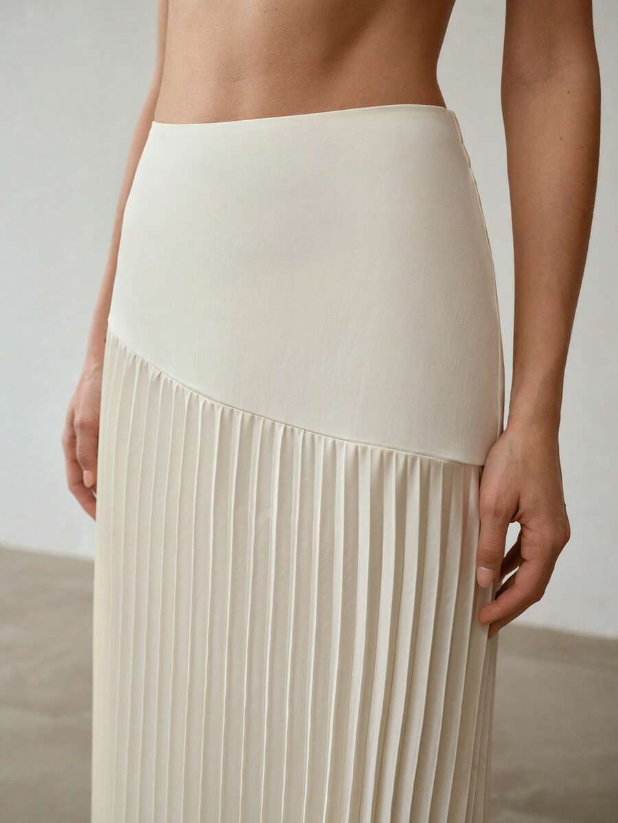 MOTF PREMIUM WOMEN'S ELEGANT PLEATED A-LINE SATIN SKIRT, SUITABLE FOR COMMUTING - Apricot - View 2