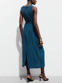 Aveloria Modichic Chic & Eye-Catching Navy Blue Round Neck Hollow Out Sides Dress, Minimalist Design Suitable For Outings, Fashion Parties - Blue - View 3