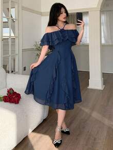 Feyla Gaun Elegan Wanita Warna Polos dengan Dekorasi Bunga 3D, Ruffle, Model Off-Shoulder Halter - Biru - View 5