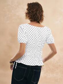 Poéselle Áo thun ngắn tay cổ tròn in họa tiết chấm bi, thắt eo. - trắng - Xem 2