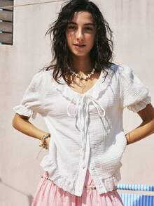 SoleilVie 女士春夏新款甜美少女风白色100%纯棉双层纱质衬衫 – 镂空刺绣大领蝴蝶结泡泡袖上衣，单排扣蕾丝边收腰清爽短袖衬衫 - 白色 - 查看 9