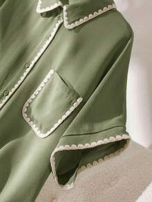 CosyJoli Plus Size Women's Single-Breasted Pocket Casual Contrast Trim Shirt - Green - View 4