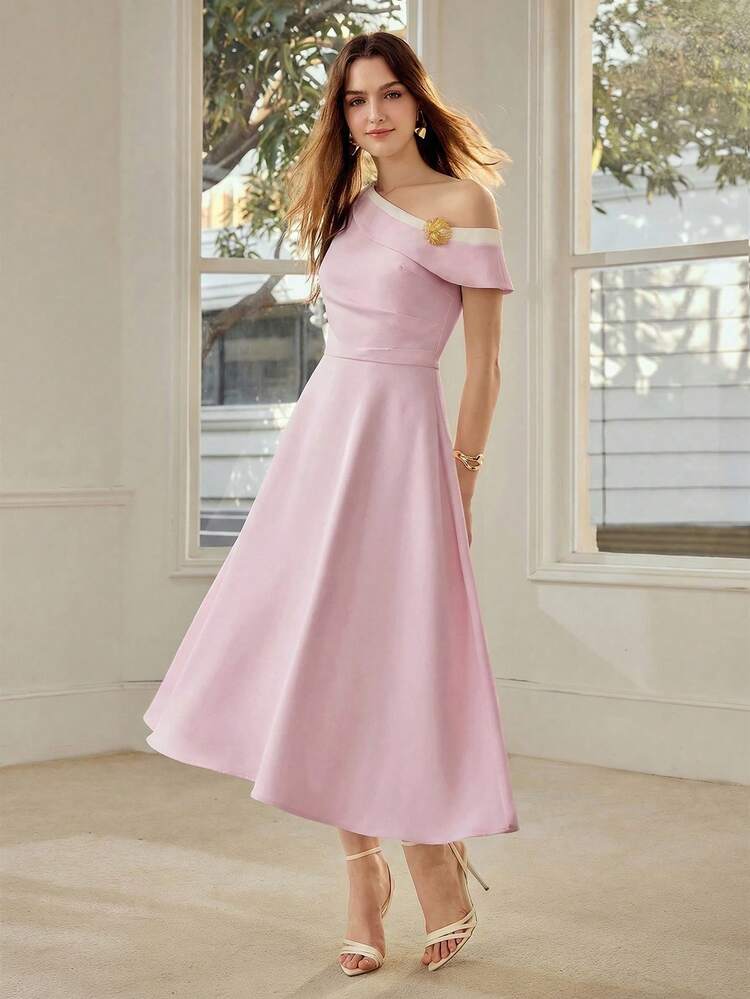 WOMEN'S CASUAL & DATE CONTRAST COLOR SPLICE ASYMMETRIC SHOULDER DRESS, SPRING/SUMMER