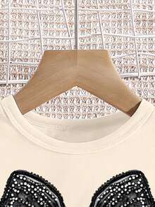 SHEIN Girls' Casual Faux Rhinestone Bow Print Short Sleeve T-Shirt, Creative Butterfly Print Black Bow Short Sleeve Top, Versatile Spring/Summer - Apricot - View 4