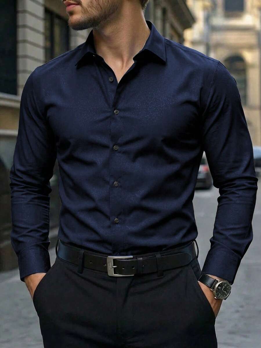 Manfinity Bizformal 男士商务休闲压花长袖衬衫 - 藏蓝色 - 查看 1