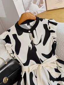 GlowEve 女士高领印花黑白配色腰带蝴蝶结腰带独特优雅短袖衬衫 - 彩色 - 查看 5