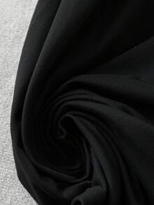 GlowEve CURVE 大码两件套，优雅知性简约休闲通勤显瘦设计，时尚方领舒适优质面料 - 黑與白 - 查看 8