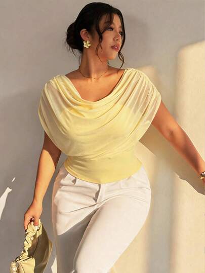 Firerie Conjunto elegante y casual para ir a la oficina, de vacaciones o en una cita romántica, con camiseta ajustada de malla de color amarillo pálido con cuello de volantes y mangas cortas, atuendo ideal para maestras, viajes en avión o salir