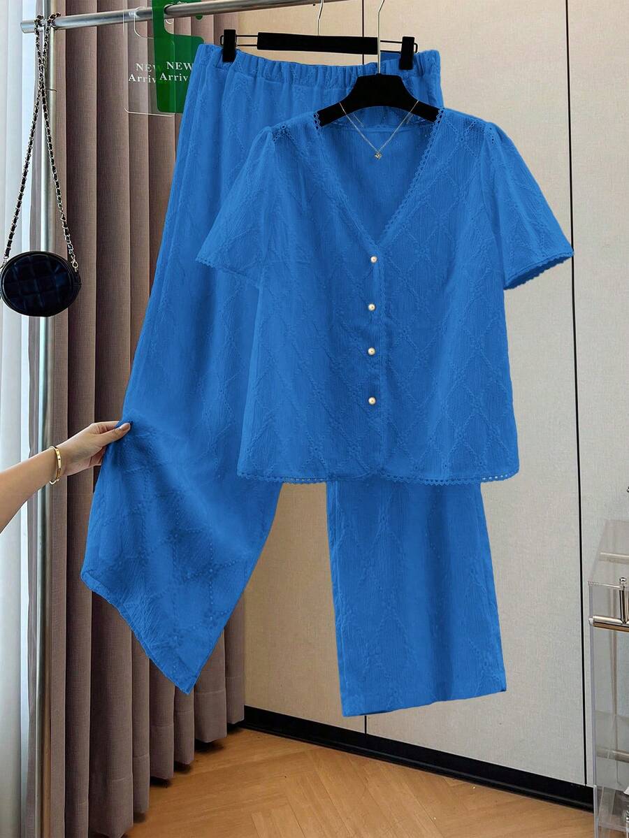 SHEIN LUNE 大码优雅提花针织蕾丝边休闲通勤外套及长裤套装，适合派对、下午茶、春夏穿着 - 藍色 - 查看 1