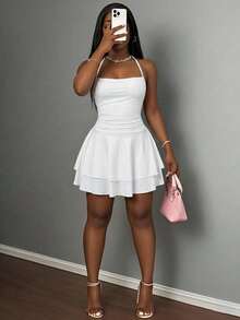 Slaydiva 2026春夏新款休闲优雅修身白色交叉绑带系带迷你连衣裙。适合日常穿着、购物、返校、音乐节、嘉年华、约会、派对、早午餐、机场穿搭、性感、度假、网红、夜店、婚礼宾客等场合。 - 白色 - 查看 1