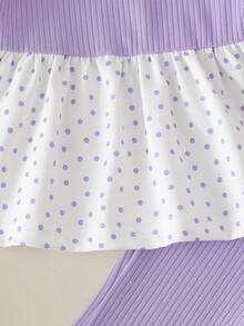 SHEIN Playful Pals Bộ đồ 2 mảnh cho bé gái, được làm từ chất liệu cao cấp và họa tiết chấm bi ngộ nghĩnh, mang đến phong cách tối giản thời trang. Áo tay phồng cổ bèo kết hợp với quần ống loe. Thích hợp cho các hoạt động ngoài trời, mặc nhà thoải mái, thể thao và các bữa tiệc sang trọng, giúp công chúa nhỏ của bạn tỏa sáng trong mọi dịp. - Màu tím - Xem 10