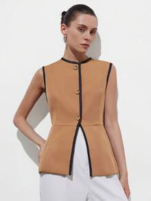 Aveloria Modichic 优雅圆领撞色修身焦糖色女士西装背心，撞色滚边，立领纽扣设计，修身剪裁，简约时尚风格，适合春秋季办公室穿着。女士上衣和衬衫，现代女士上衣，女士职业上衣，女士办公室工作服，女士无袖连衣裙外套 - 橘色 - 查看 1