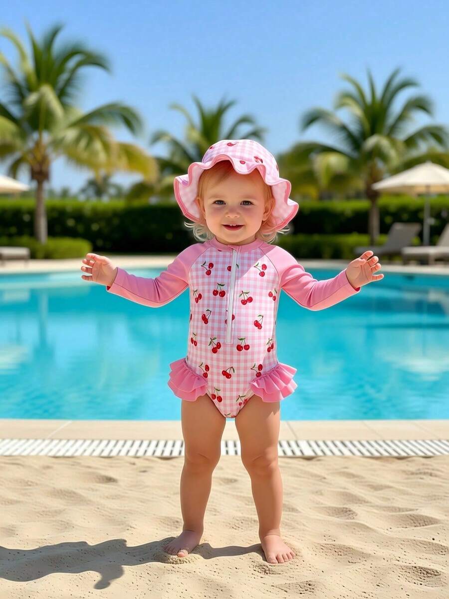 Sparklyn Bộ đồ bơi 2 mảnh tay dài, màu hồng phối họa tiết quả anh đào dễ thương, có chun co giãn, kèm mũ cho bé gái. - Hồng - Xem 1