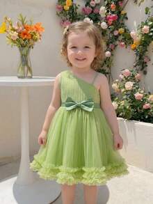 Glamorique Kids Young Girl Spring/Summer New Wave Splice Mesh Waist Belt Bow Design Elegant Party Off-Shoulder Dress Cocktail Dress For Kids Green Party Dress One Shoulder Dress Kids Party Dresses For Girls Girls Ruffle Dress Girls Party Dress Green Tutu Dress Birthday Dresses For Girls Toddler Girl Dress Kids Formal Dress Ball Gown For Kids Green Dress For Girls Toddler Formal Dress Girl Party Dress Girls Dress - Green - View 9
