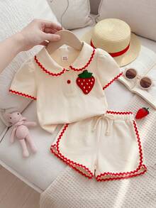 Cozy Pixies Áo thun cổ tròn tay cánh hoa họa tiết dâu tây cho bé gái, đa năng và thoải mái. - Màu be - Xem 3