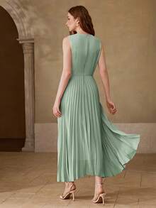 MOTF PREMIUM 女士褶皱蕾丝拼接优雅约会之夜无袖连衣裙，春夏款 - 綠色 - 查看 3