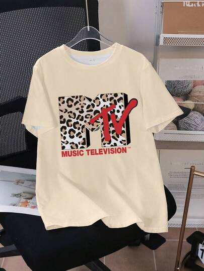 MTV | SHEIN Áo thun ngắn tay cổ tròn in chữ họa tiết da báo dành cho bé gái tuổi teen, kiểu dáng thường ngày.