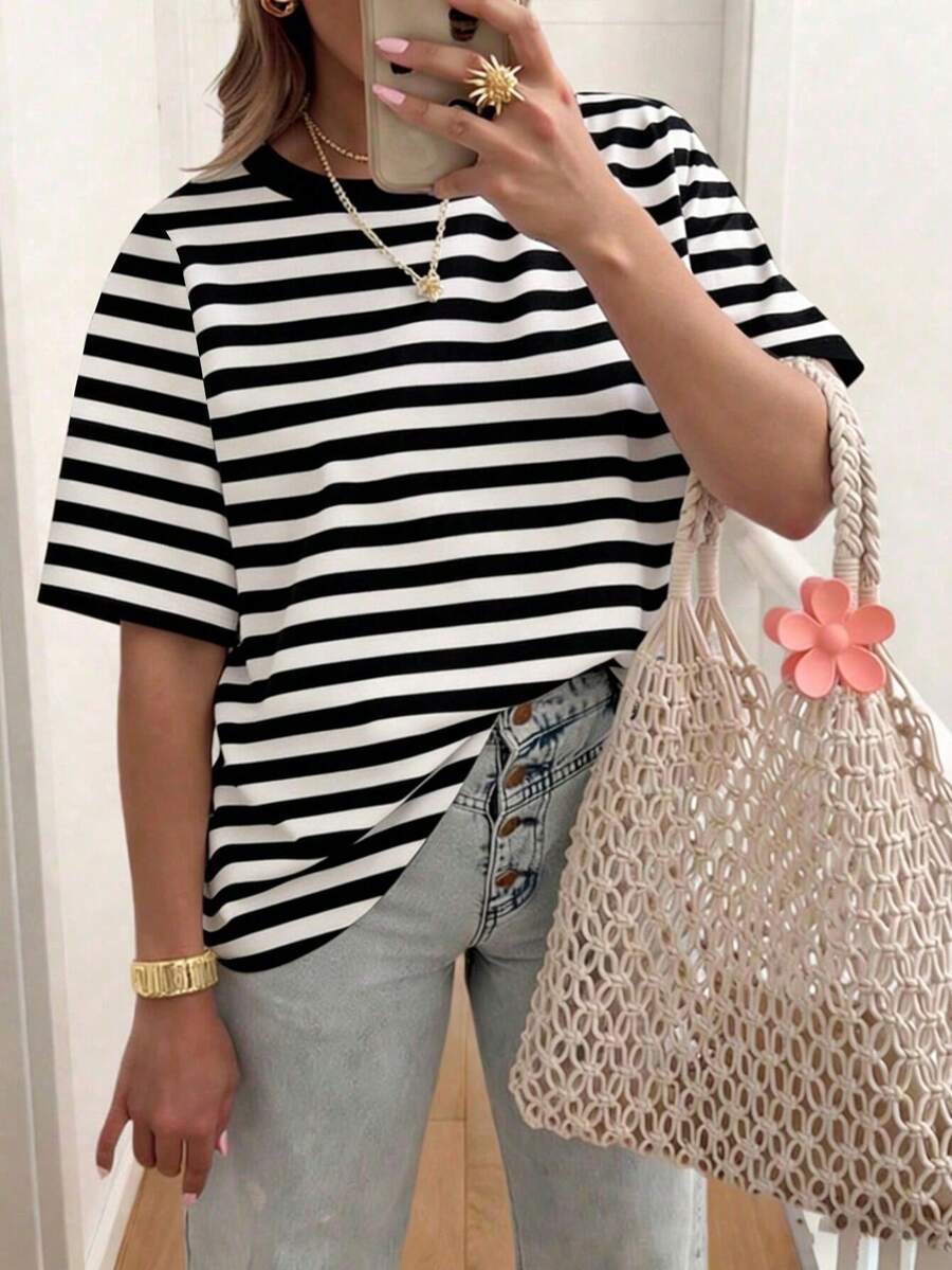 SHEIN CURVE+ Striped Round Neck Casual Short Sleeved T-Shirt, Plus Size Women's T-Shirt, Summer - Black - View 1