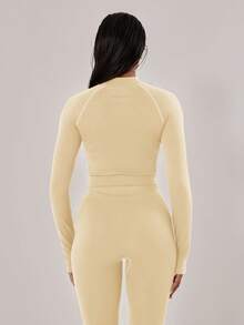 Musera Sport 缝线细节短款长袖全拉链上衣外套，适合板式网球、网球、匹克球等运动，秋冬季健身穿着。 - 杏色 - 查看 4