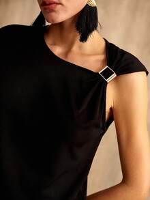 MOTF PREMIUM CAMISETA CORTA CON CUELLO ASIMÉTRICO Y MANGAS CORTAS, VERSÁTIL - Negro - Ver 2