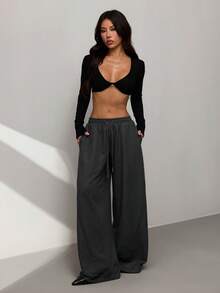 SHEIN PETITE 2025秋冬新款条纹运动裤，松紧腰，锥形裤腿，优雅都市风，适合万圣节、约会、派对、旅行、圣诞节、婚礼宾客、生日、商务休闲、办公室等场合，是秋季女装的理想之选。 - 灰色 - 查看 8
