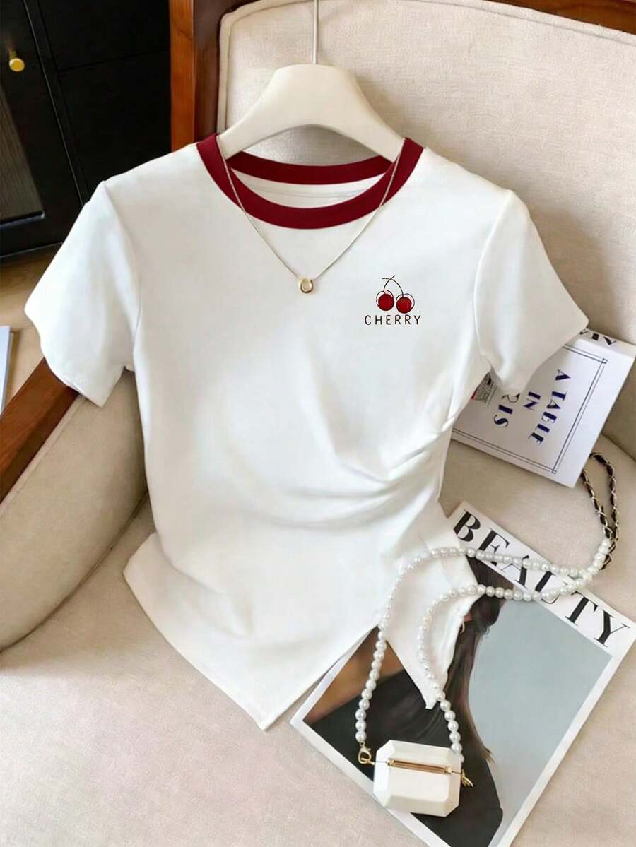 EMERY ROSE Camiseta casual de manga corta para mujer con estampado de letra y flor de cerezo - Blanco - Ver 1