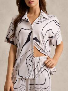 女士英伦风曲线印花短袖睡衣套装（含开衫） - 杏色 - 查看 4