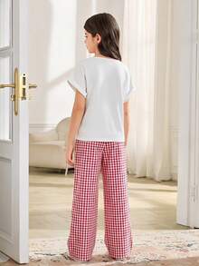 SHEIN Tween Girl Red And White Plaid Summer Cute Family Matching Outfit,Portrait Print Bow Decor Loose T-Shirt And Wide Leg Pants 2 Pieces Set For Vacation - Red - View 2