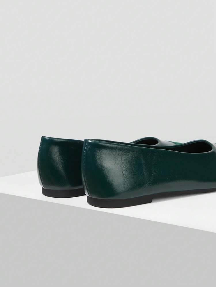WOMEN CONTRAST PU LEATHER SQUARE TOE FLATS FOR CHRISTMAS